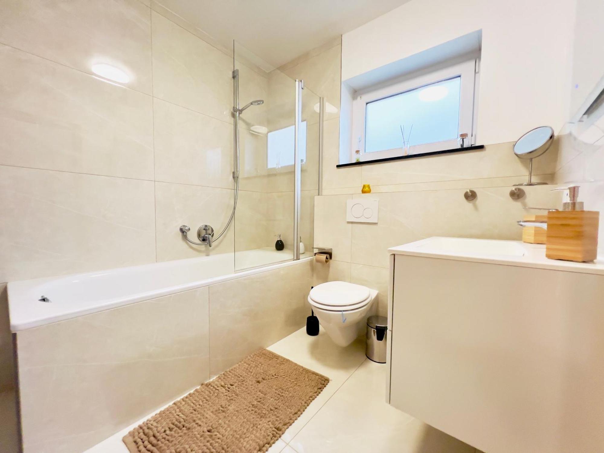 Modern Und Lichtdurchflutet - Ferienwohnung Mit Terrasse Fachbach Екстериор снимка